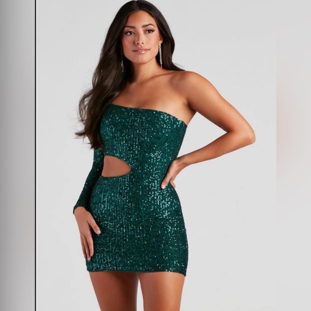 Windsor Sparkle Party Sequin One- Shoulder Green Mini Hoco Dress